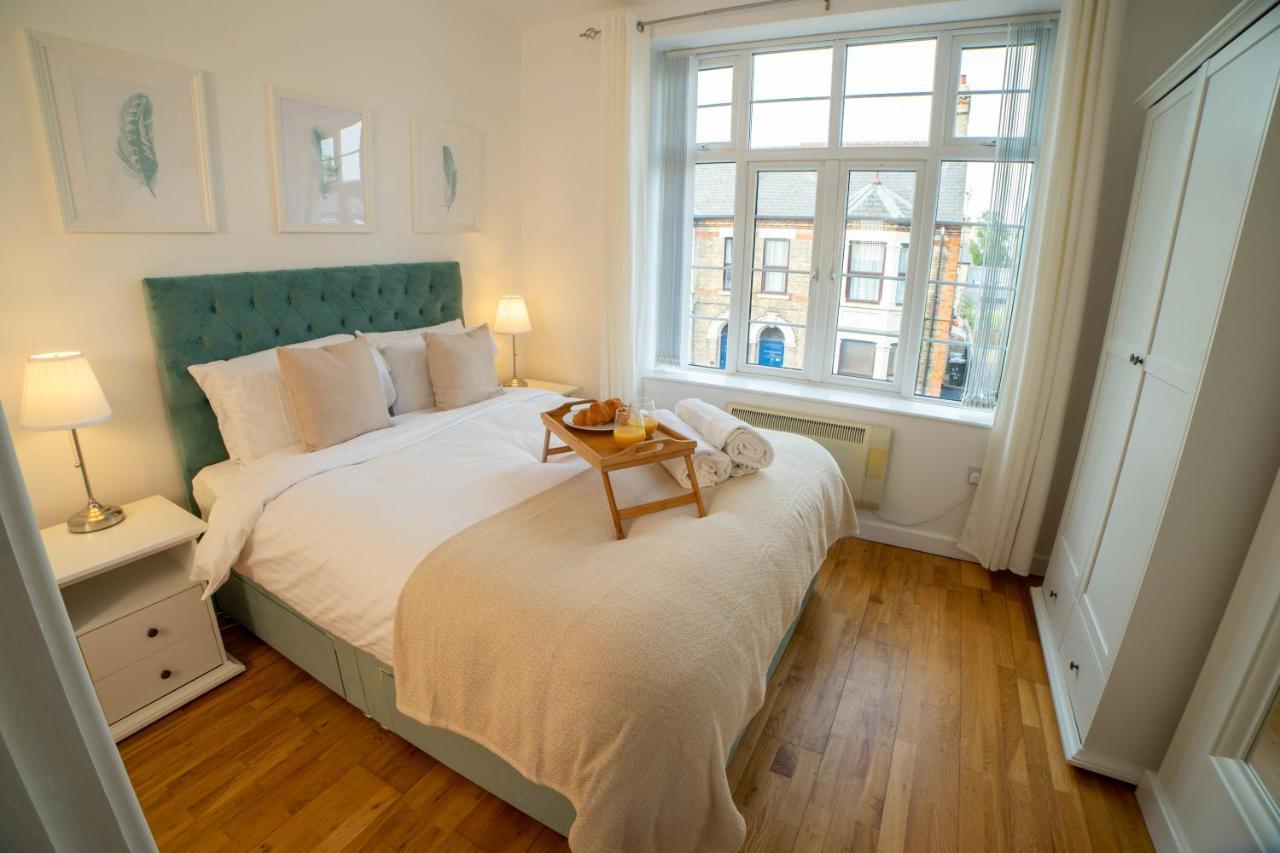 Vibrant City Centre - King Bed, Entire Apartment CBG Екстериор снимка