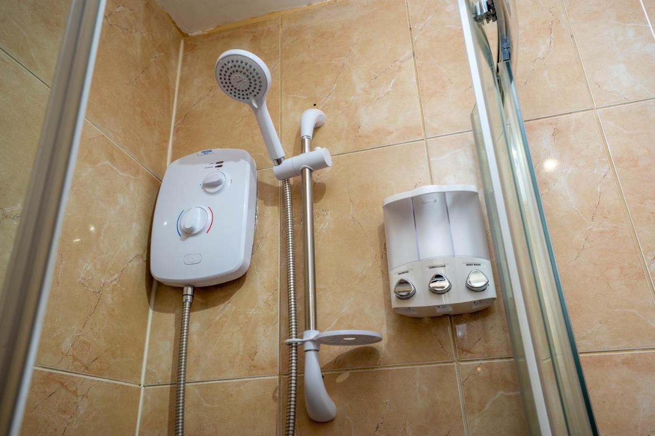 Vibrant City Centre - King Bed, Entire Apartment CBG Екстериор снимка